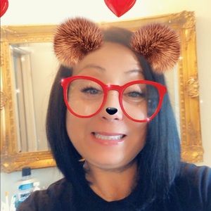 Meet your Posher, Nina